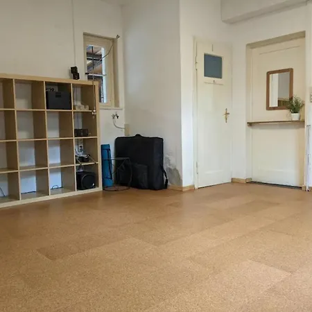 Apartment Wanderzimmer Schlafraum Mit Grundausstattung *